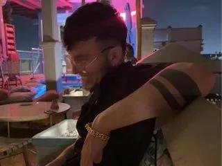 kevinsantiag0 from Streamate