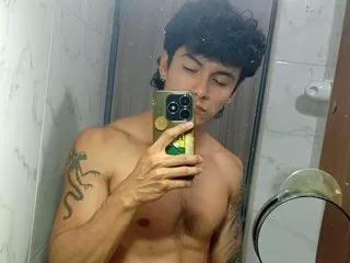 LeoSantoro22 from Streamate