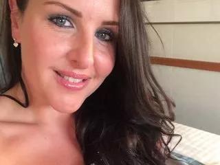 Naturallycurvy from Streamate