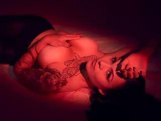 orianasavatil from Streamate