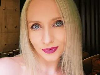 TheAlexaLondon from Streamate