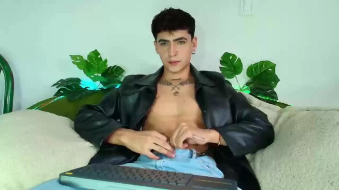 GuzmanCaami from Streamray