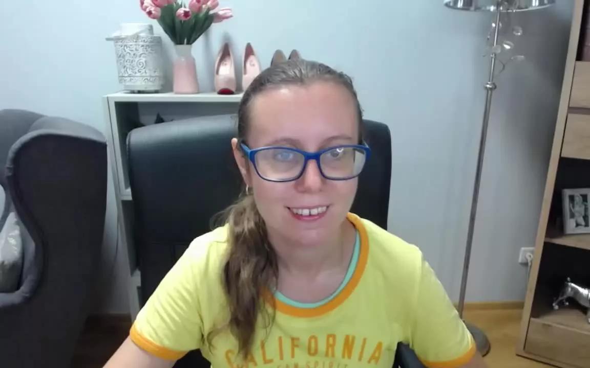 LizzySparkle from Streamray