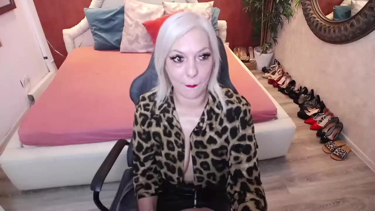 MeAmanda from Streamray