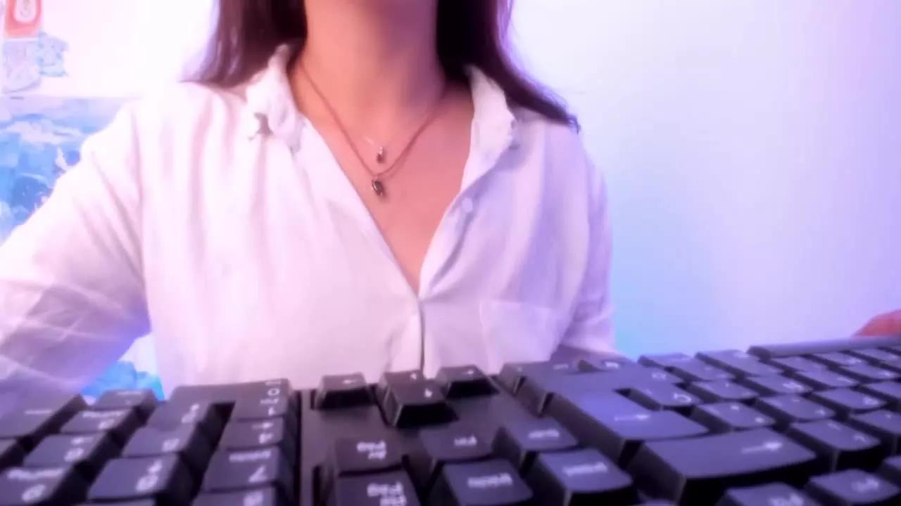 MoanIsa from Streamray
