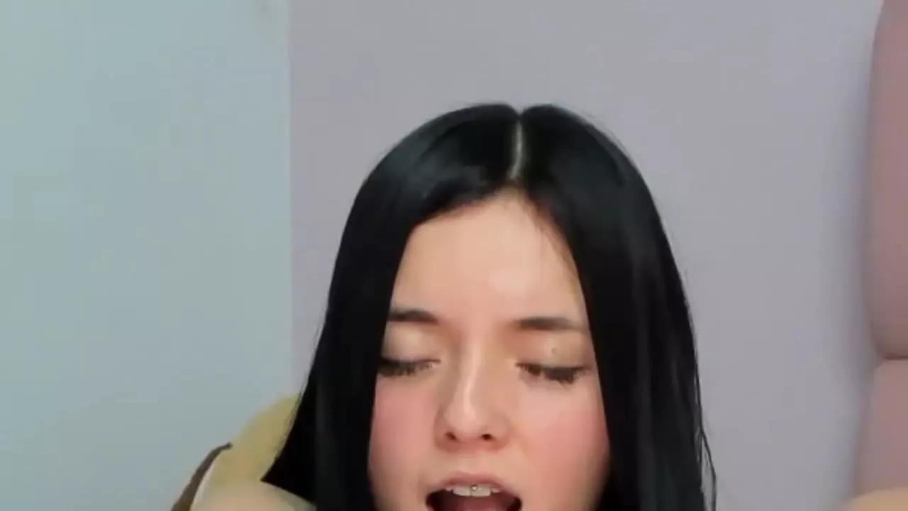 ScarletSquirt from Streamray