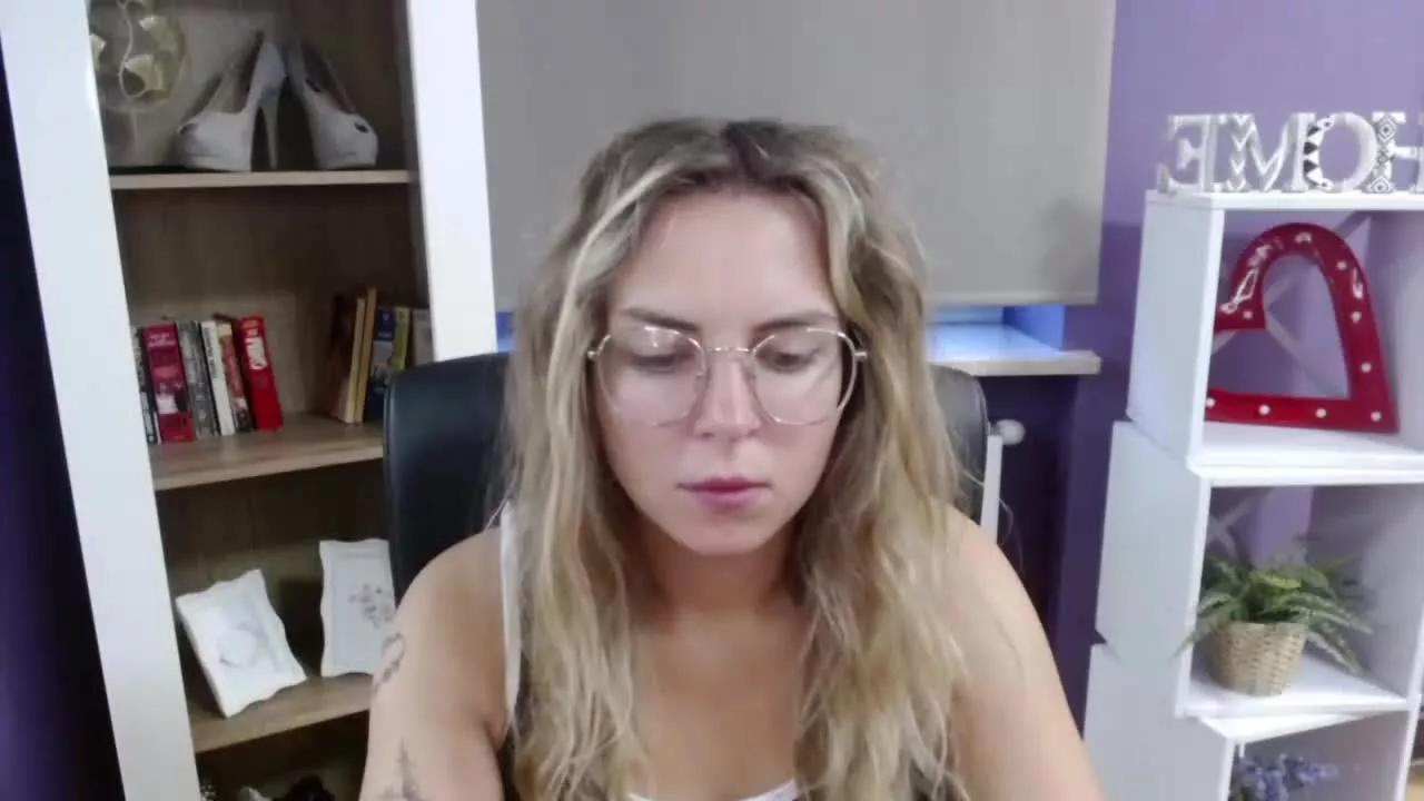 Zoeyx4u from Streamray