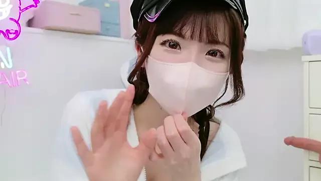 -minami- from StripChat is Freechat