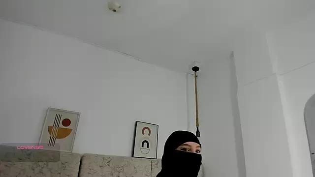 __Nahia from StripChat