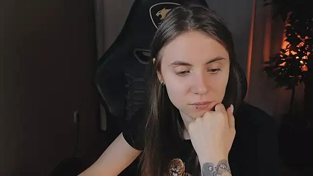 _AnnaStark_ from StripChat
