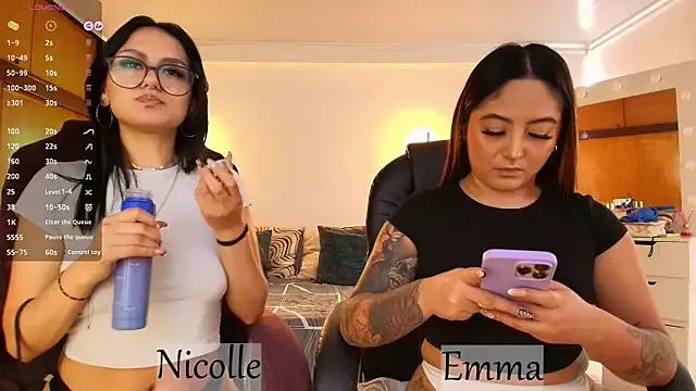 _Emma11 from StripChat