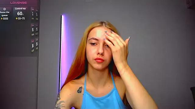 A_Karolina from StripChat