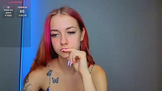 A_Karolina from StripChat