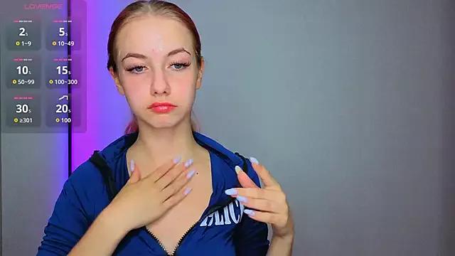 A_Karolina from StripChat