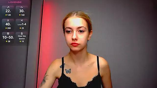 A_Karolina from StripChat