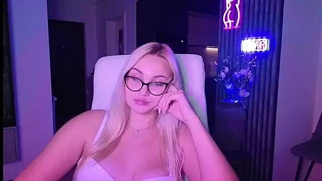 adrelaxina from StripChat is Freechat