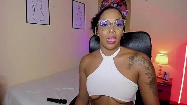 AitanaBrown_ from StripChat