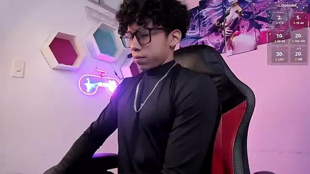 AkazaBoy_ from StripChat