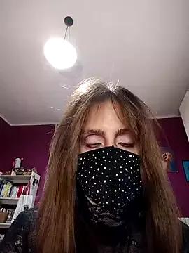 Akemi_rossi from StripChat is Freechat