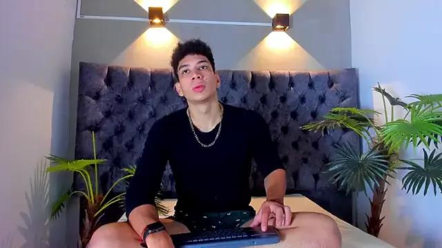 ALAN_REDINGER from StripChat
