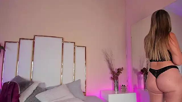 Alexandraa_Gomez from StripChat