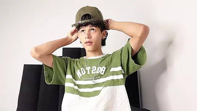 alexmark_ from StripChat