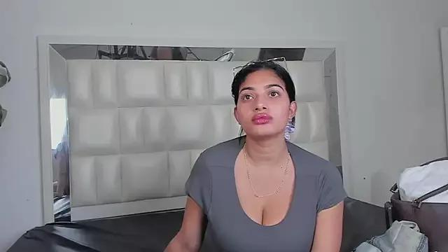 Alhana_pulido from StripChat