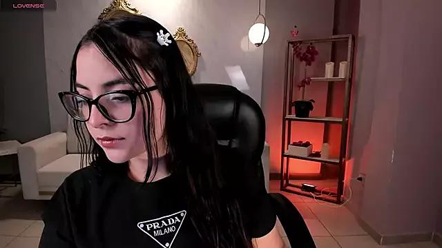 AllisonRogersX from StripChat