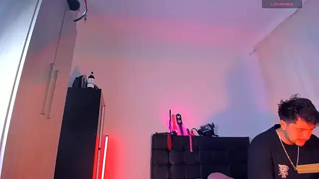 Almabysc from StripChat