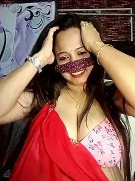 Alsummi70 from StripChat is Freechat