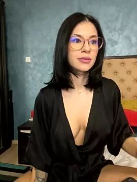 AlyonaX from StripChat is Freechat