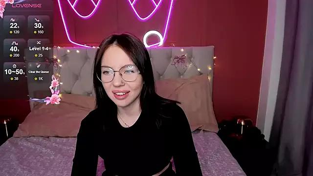 AmandaFields from StripChat