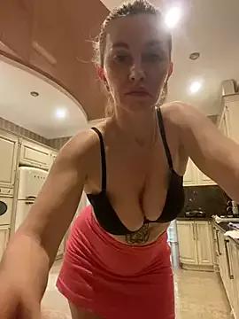 Amazoniiaa from StripChat