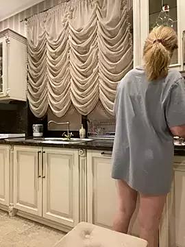 Amazoniiaa from StripChat