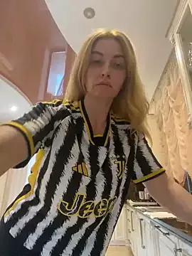 Amazoniiaa from StripChat