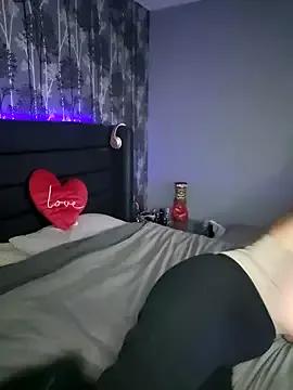 Naked Room Amethyst_destiny 