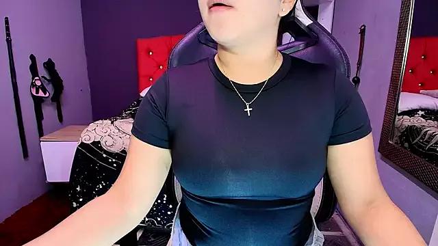 AmorMia from StripChat