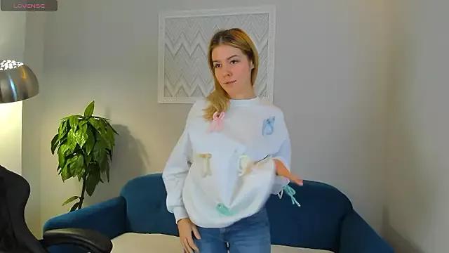 Anna_Robinson from StripChat