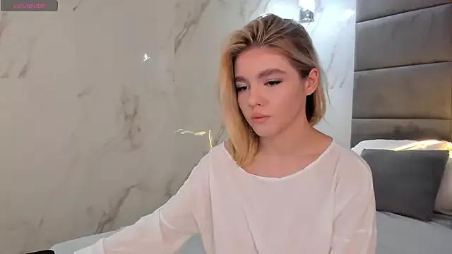Anna_Robinson from StripChat