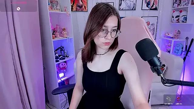 AnnyNextDoor from StripChat