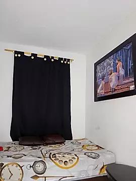 Naked Room Antonella2_m 