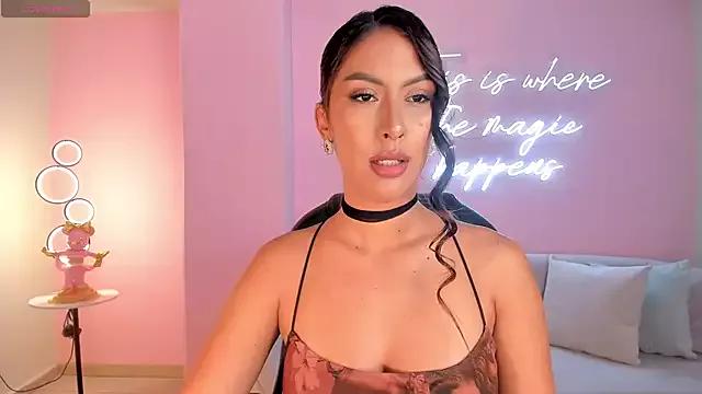 ArianaDumont from StripChat