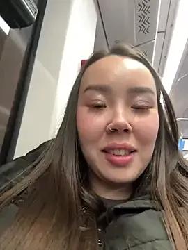 Naked Room Asian_Asami 