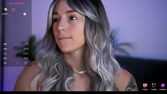 BabbyAisha from StripChat