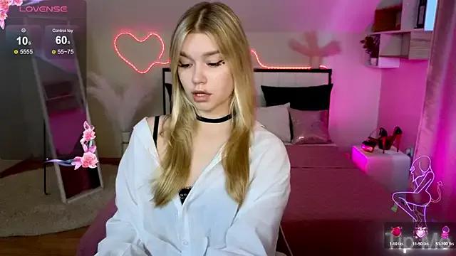BattyMelody from StripChat