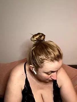 BBW_Nora from StripChat is Freechat