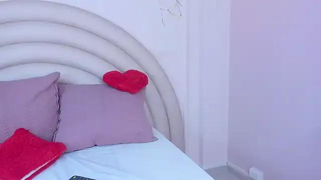 BellaaRos from StripChat