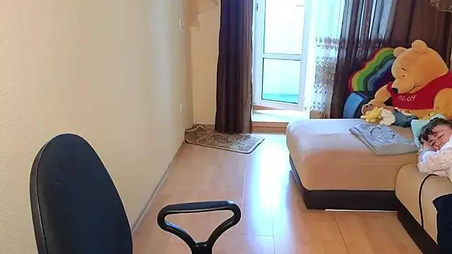 Betty_Brick from StripChat