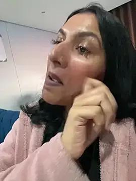 BigBootyButter from StripChat