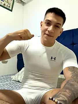 blackbullger_ from StripChat is Freechat